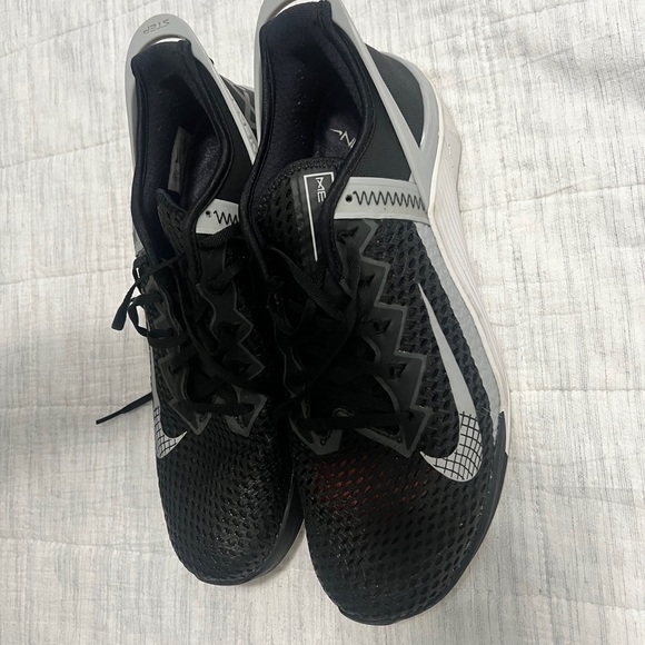 Nike Metcon 6 Flyease size 10.5. Pre owned - Picture 2 of 5
